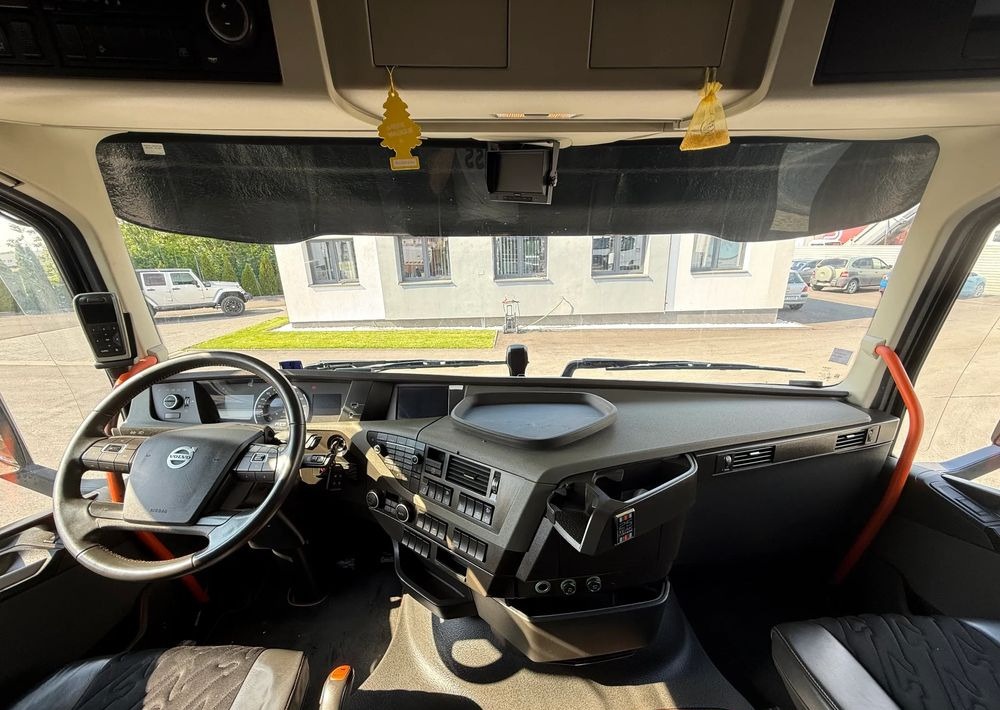 Lastbil varevogn Volvo FH16 660 HP TANDEM 6x2 LIMITED EDITION: billede 19