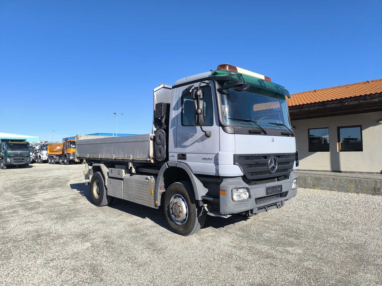 MERCEDES-BENZ Actros 1855 4X4 - Tipvogn lastbil: billede 1 MERCEDES-BENZ Actros 1855 4X4 - Tipvogn lastbil: billede 1