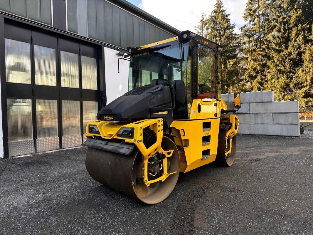 BOMAG DE BW 154 AP-5 AM - Vejtromle: billede 1 BOMAG DE BW 154 AP-5 AM - Vejtromle: billede 1