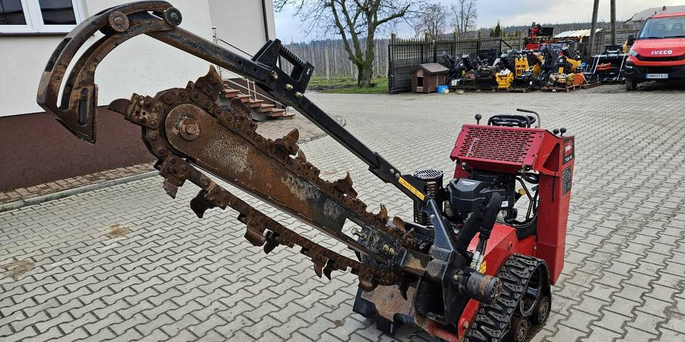 Koparka łańcuchowa Toro TRX 16 - Kædegraver: billede 2 Koparka łańcuchowa Toro TRX 16 - Kædegraver: billede 2