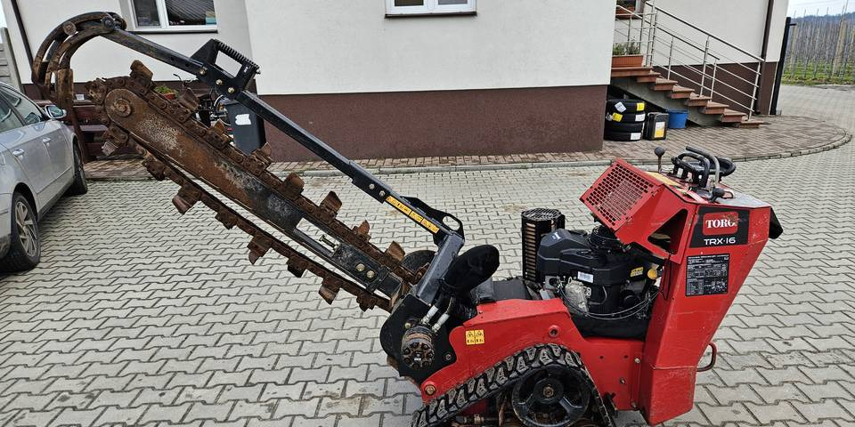 Koparka łańcuchowa Toro TRX 16 - Kædegraver: billede 1 Koparka łańcuchowa Toro TRX 16 - Kædegraver: billede 1
