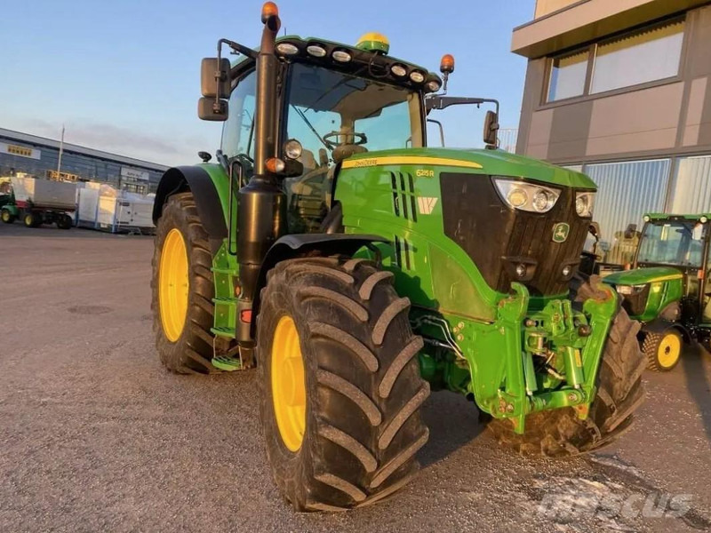 John Deere 6215R - Traktor: billede 2 John Deere 6215R - Traktor: billede 2