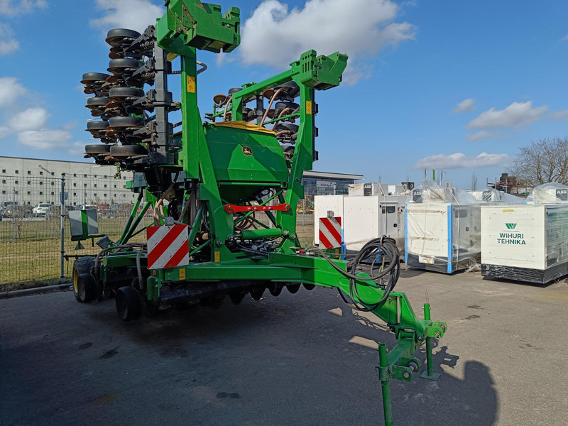 John Deere 750 A - Præcisionssåmaskine: billede 1 John Deere 750 A - Præcisionssåmaskine: billede 1