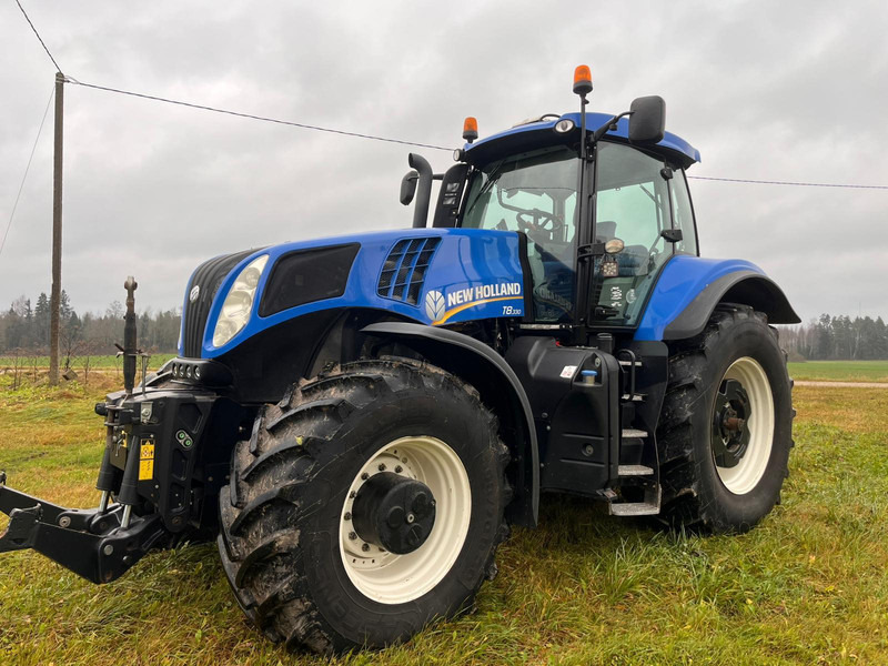 New Holland T8.330 - Traktor: billede 2 New Holland T8.330 - Traktor: billede 2