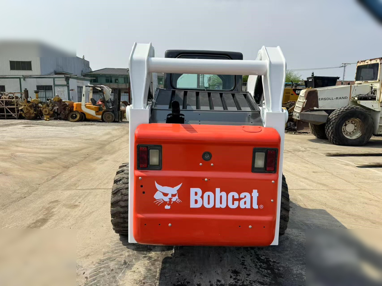 BOBCAT S300 - Skridstyret minilæsser: billede 5 BOBCAT S300 - Skridstyret minilæsser: billede 5