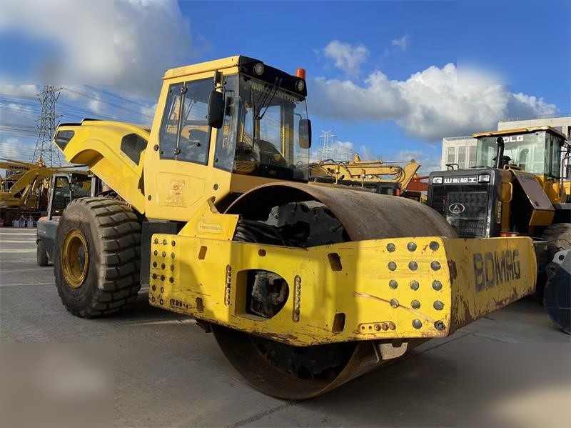 BOMAG BW226DH-4 - Kompaktor: billede 2 BOMAG BW226DH-4 - Kompaktor: billede 2