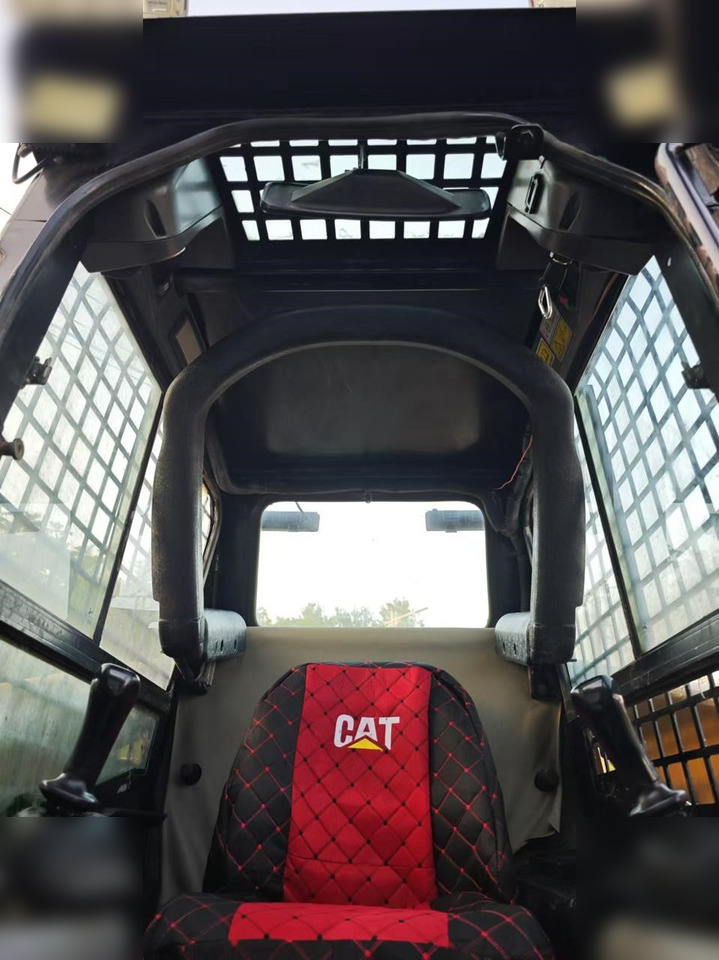 CATERPILLAR 226B - Skridstyret minilæsser: billede 3 CATERPILLAR 226B - Skridstyret minilæsser: billede 3