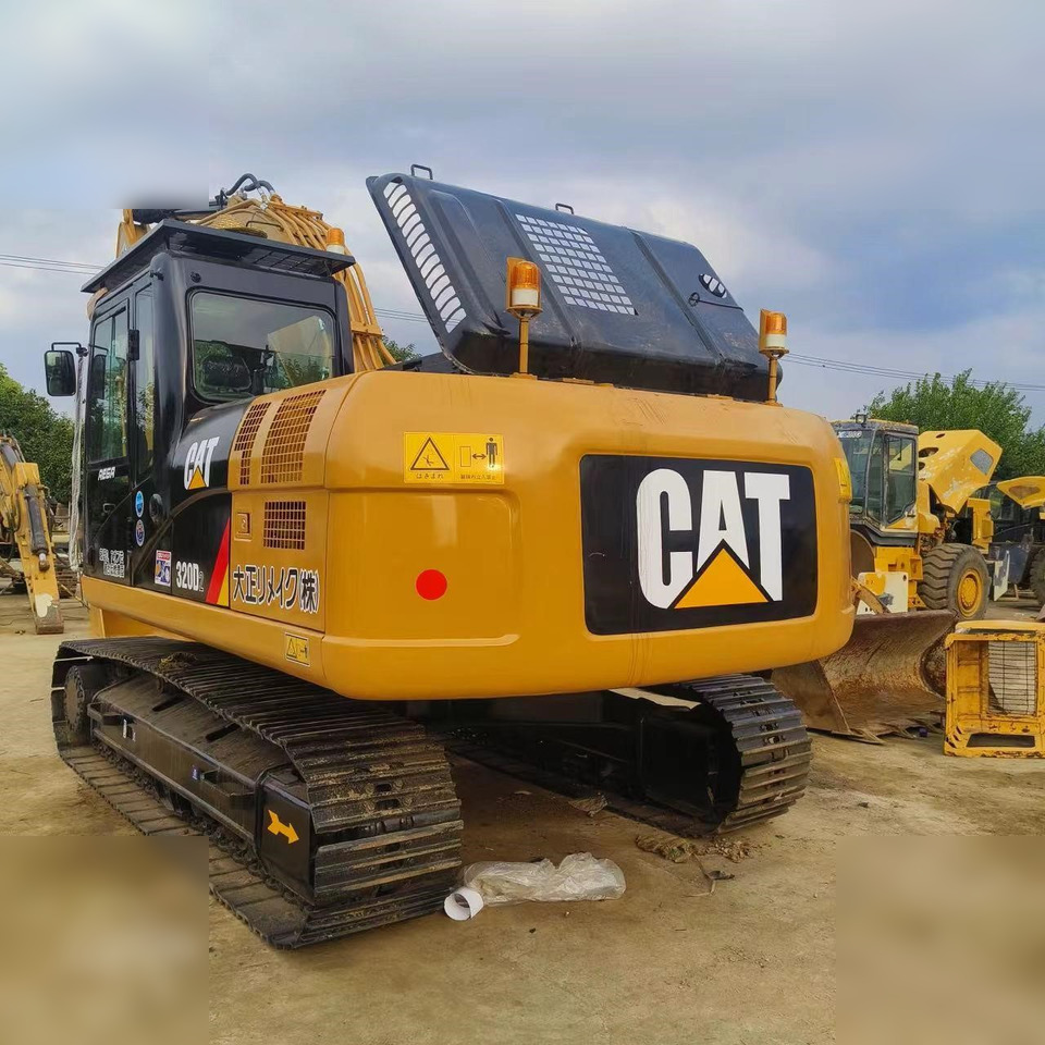 CATERPILLAR 320D2 - Bæltegravemaskine: billede 4 CATERPILLAR 320D2 - Bæltegravemaskine: billede 4