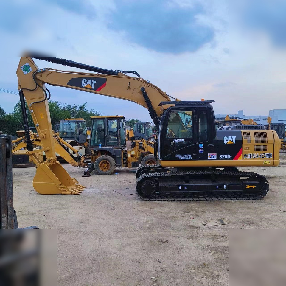CATERPILLAR 320D2 - Bæltegravemaskine: billede 1 CATERPILLAR 320D2 - Bæltegravemaskine: billede 1