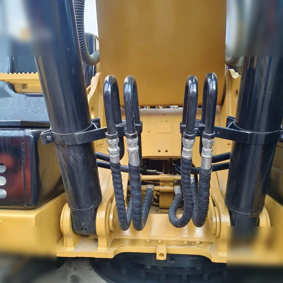 CATERPILLAR 320D2 - Bæltegravemaskine: billede 5 CATERPILLAR 320D2 - Bæltegravemaskine: billede 5