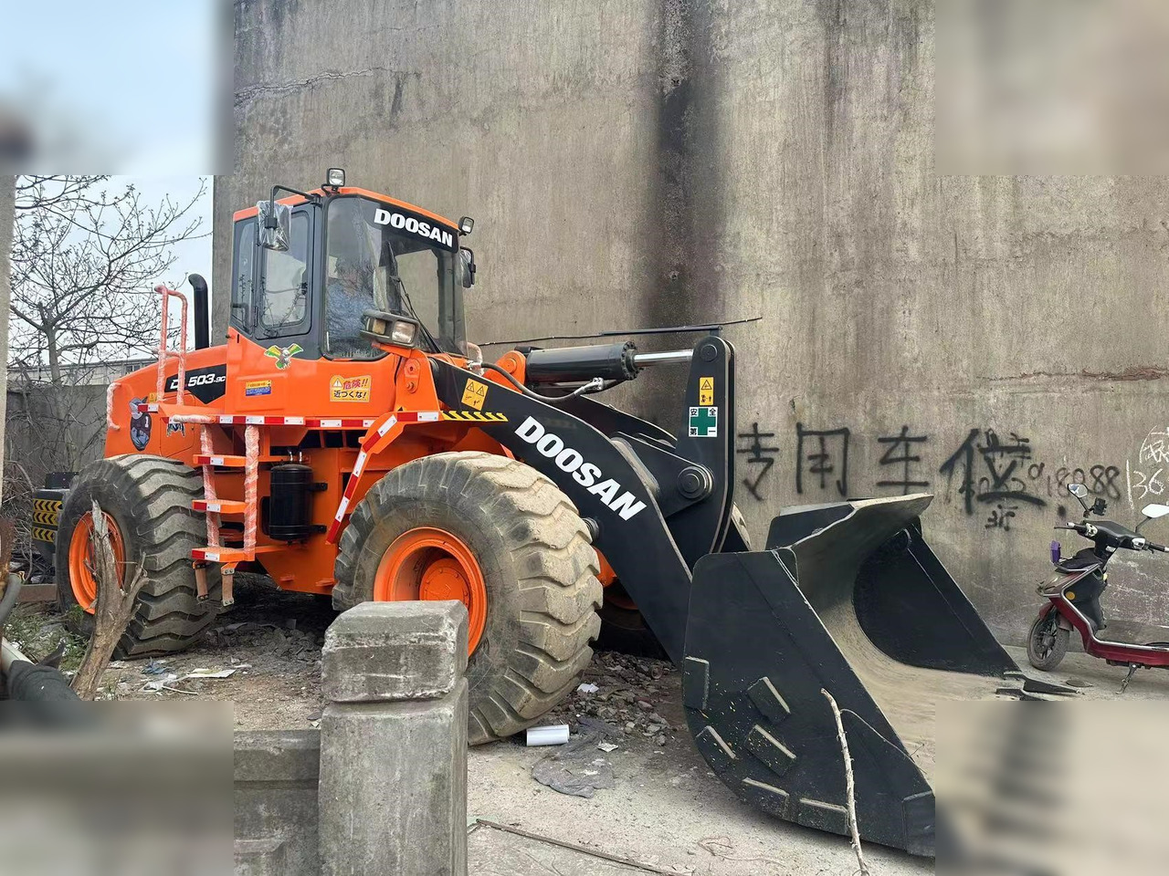 DOOSAN DL503 - Gummihjulslæsser: billede 1 DOOSAN DL503 - Gummihjulslæsser: billede 1