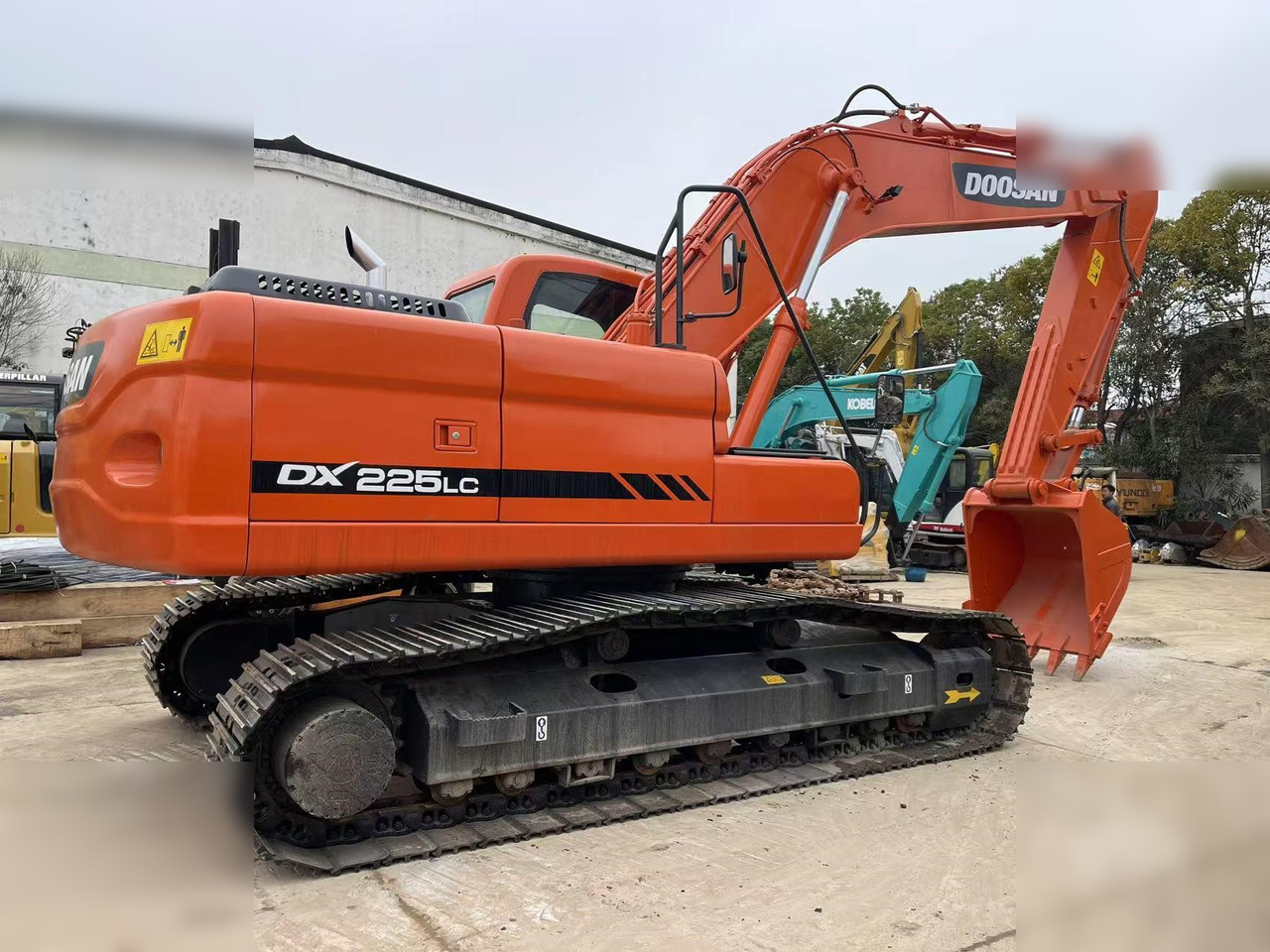 DOOSAN DX225 LC - Bæltegravemaskine: billede 3 DOOSAN DX225 LC - Bæltegravemaskine: billede 3