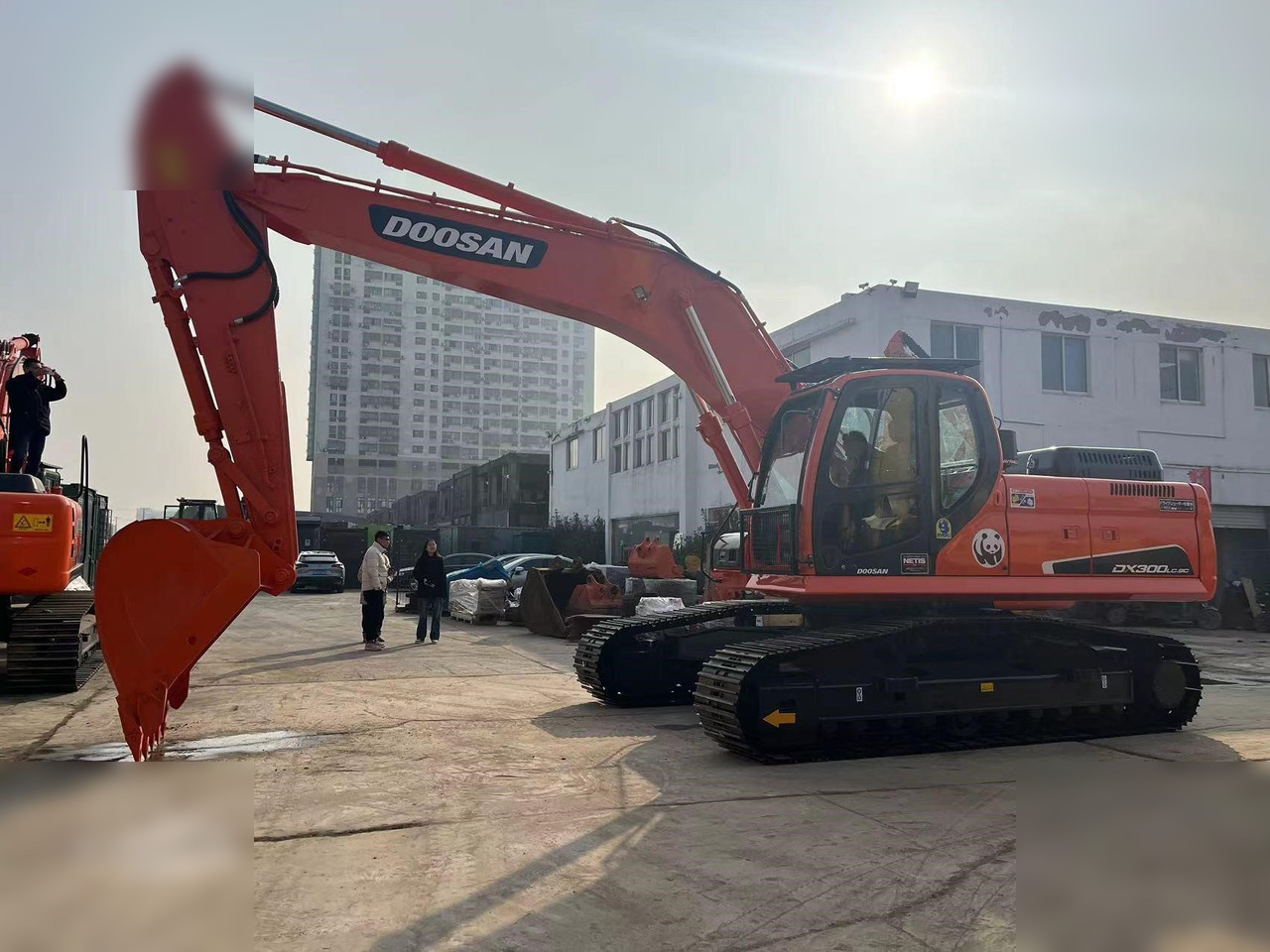 DOOSAN DX300 LC-9C - Bæltegravemaskine: billede 2 DOOSAN DX300 LC-9C - Bæltegravemaskine: billede 2