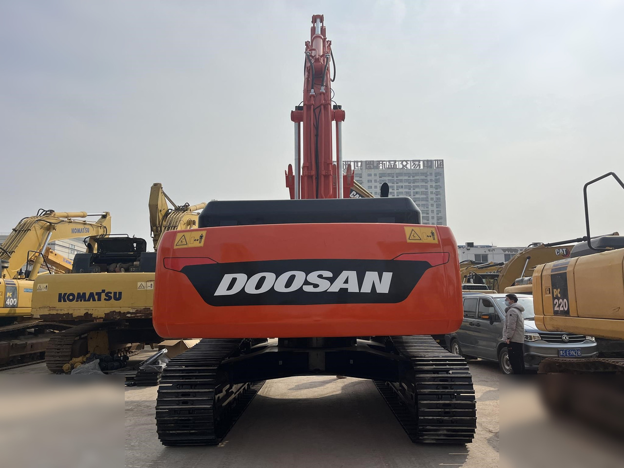DOOSAN DX420 LC-9C - Bæltegravemaskine: billede 2 DOOSAN DX420 LC-9C - Bæltegravemaskine: billede 2