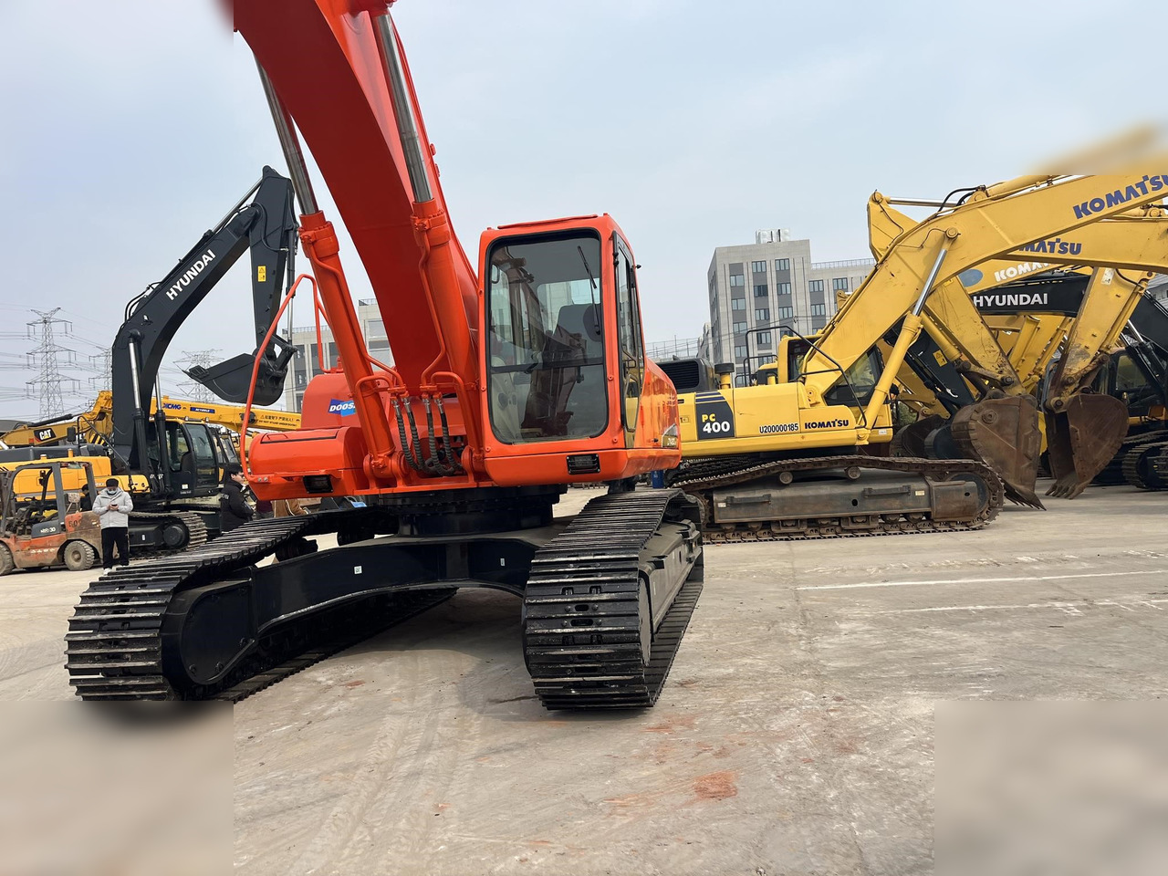DOOSAN DX420 LC-9C - Bæltegravemaskine: billede 4 DOOSAN DX420 LC-9C - Bæltegravemaskine: billede 4