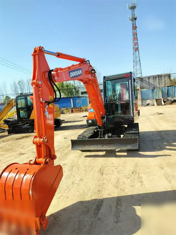 DOOSAN DX60-9C - Bæltegravemaskine: billede 4 DOOSAN DX60-9C - Bæltegravemaskine: billede 4