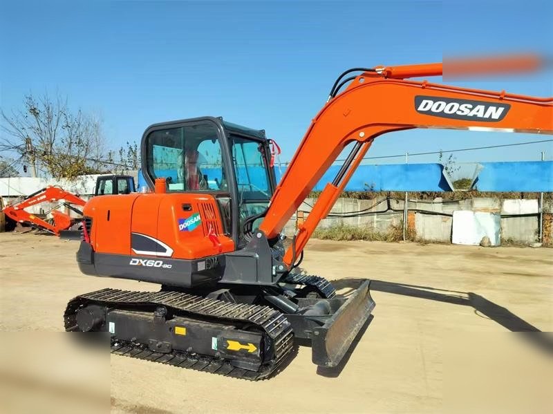 DOOSAN DX60-9C - Bæltegravemaskine: billede 3 DOOSAN DX60-9C - Bæltegravemaskine: billede 3