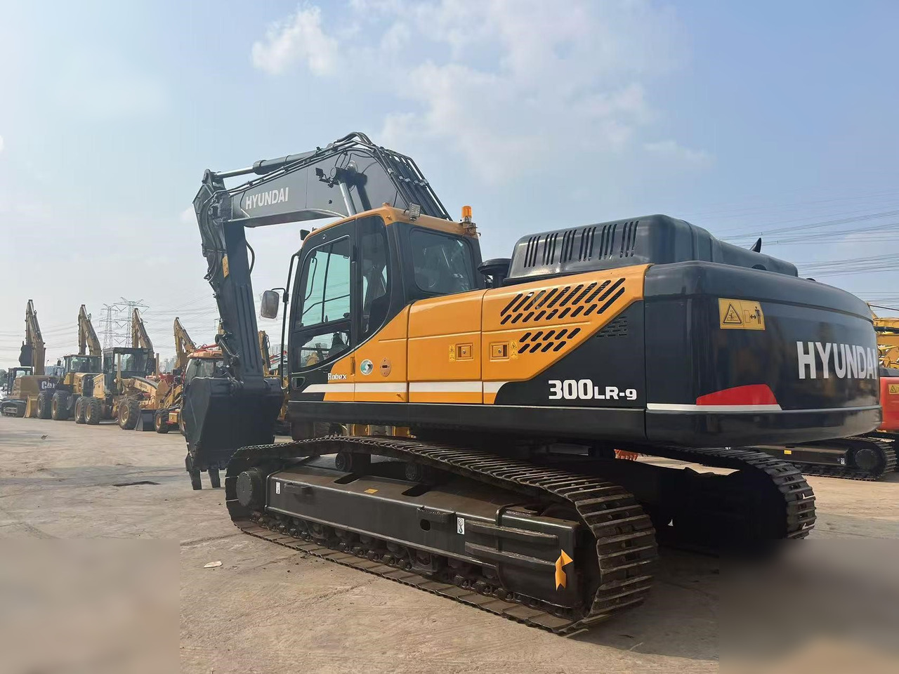 HYUNDAI HX300 LR - Bæltegravemaskine: billede 4 HYUNDAI HX300 LR - Bæltegravemaskine: billede 4