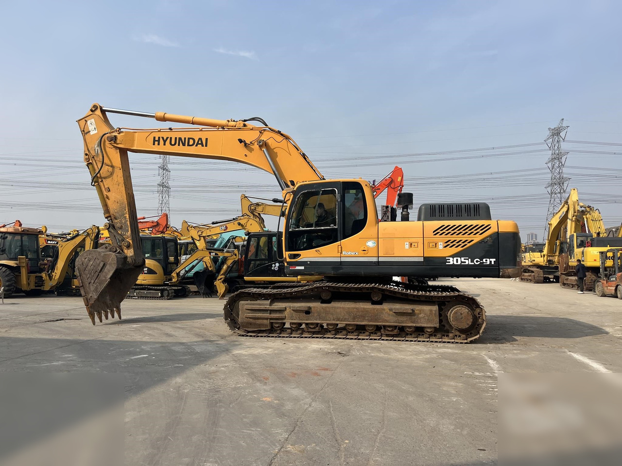 HYUNDAI ROBEX 305 LC-9T - Bæltegravemaskine: billede 1 HYUNDAI ROBEX 305 LC-9T - Bæltegravemaskine: billede 1