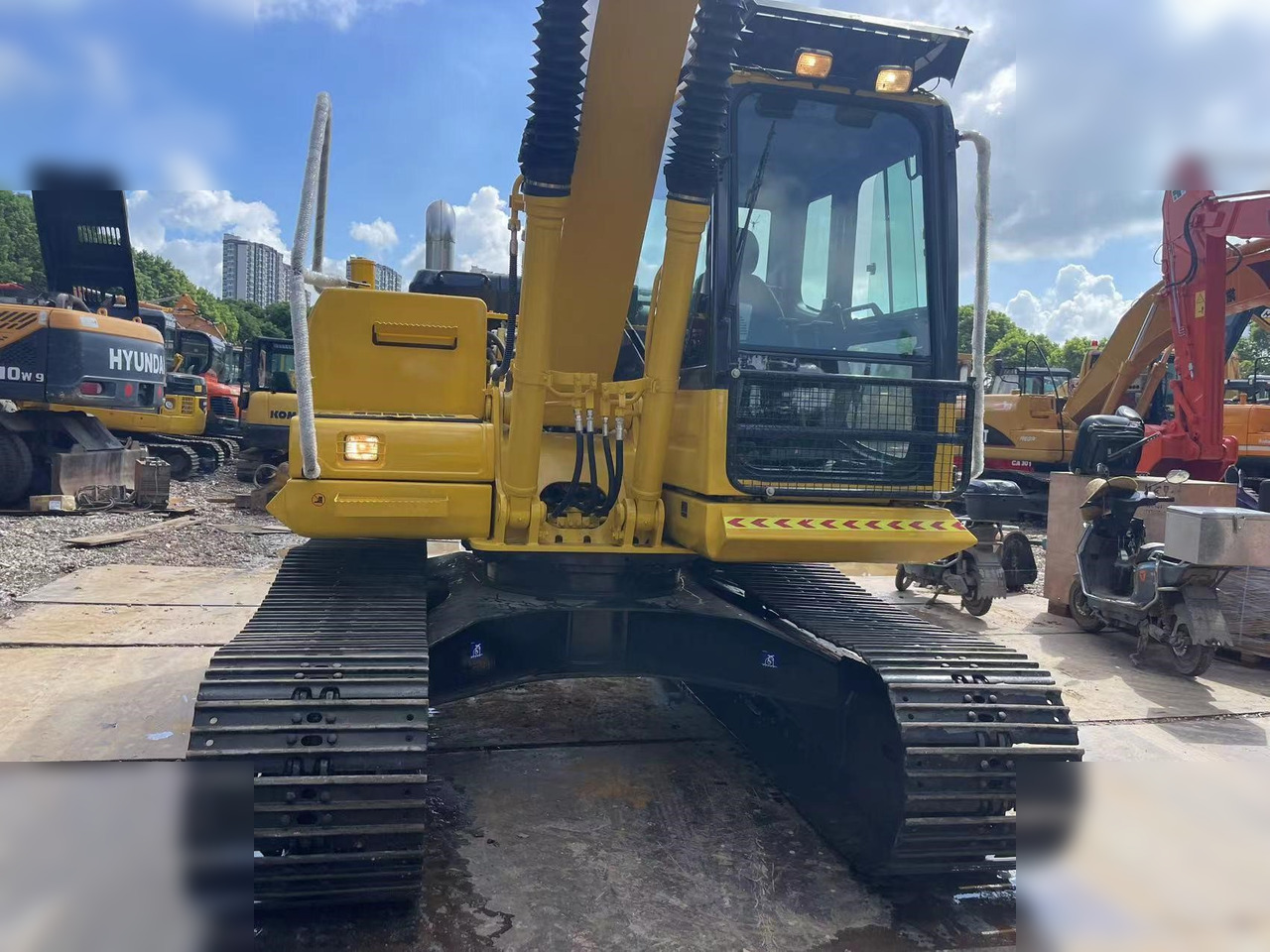 KOMATSU PC120-8 - Bæltegravemaskine: billede 4 KOMATSU PC120-8 - Bæltegravemaskine: billede 4