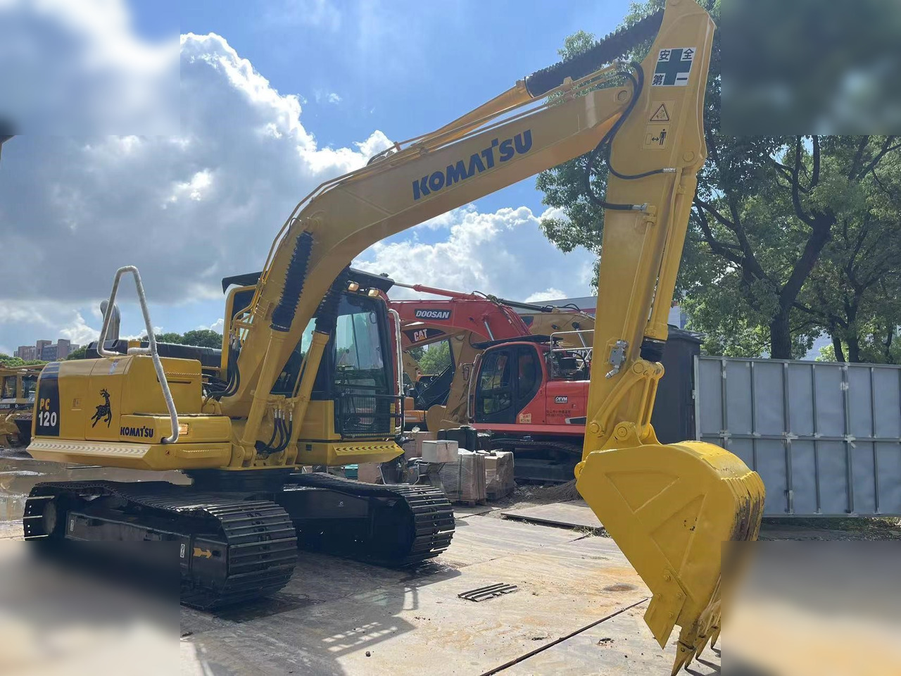 KOMATSU PC120-8 - Bæltegravemaskine: billede 3 KOMATSU PC120-8 - Bæltegravemaskine: billede 3