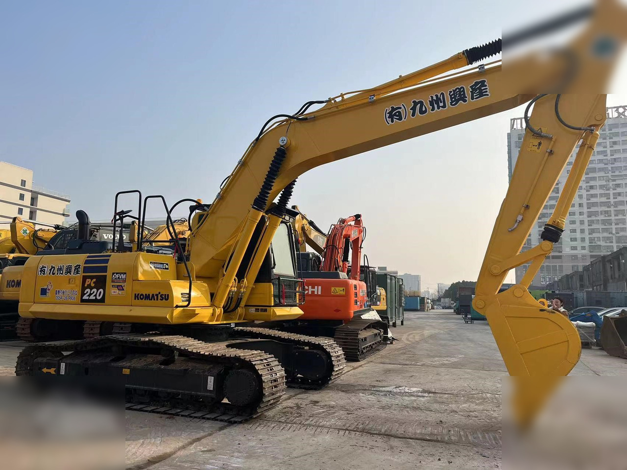 KOMATSU PC220-8M0 - Bæltegravemaskine: billede 5 KOMATSU PC220-8M0 - Bæltegravemaskine: billede 5