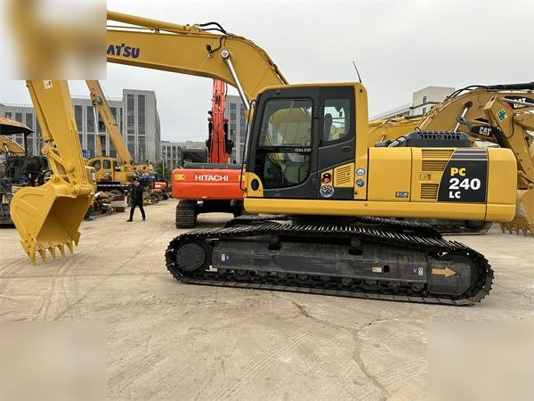 KOMATSU PC240 LC-8 - Bæltegravemaskine: billede 1 KOMATSU PC240 LC-8 - Bæltegravemaskine: billede 1