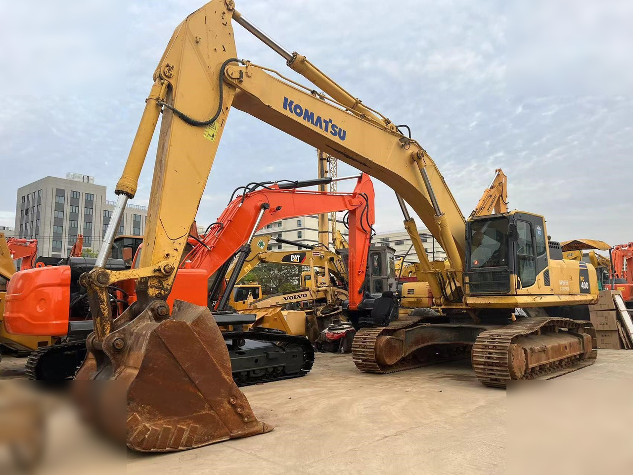 KOMATSU PC400-8 - Bæltegravemaskine: billede 2 KOMATSU PC400-8 - Bæltegravemaskine: billede 2