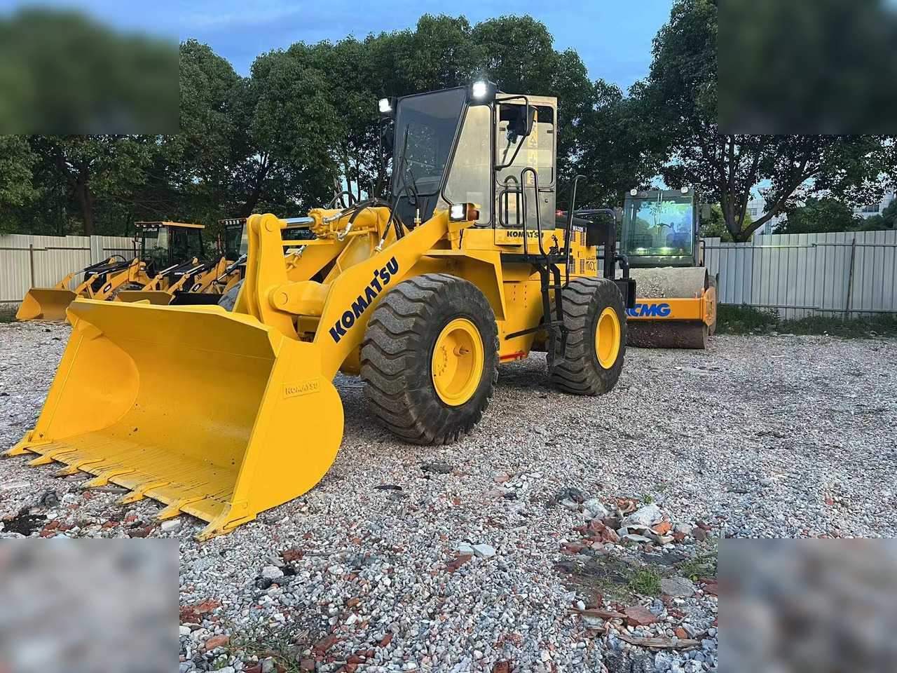 KOMATSU WA320-3 - Gummihjulslæsser: billede 1 KOMATSU WA320-3 - Gummihjulslæsser: billede 1