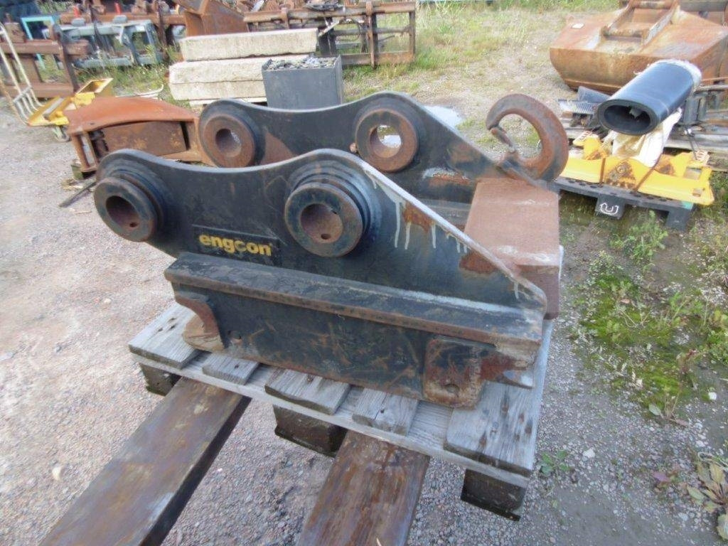 Fäste passande Hitachi 210 - Hurtigskift for Entreprenørmaskin: billede 1 Fäste passande Hitachi 210 - Hurtigskift for Entreprenørmaskin: billede 1