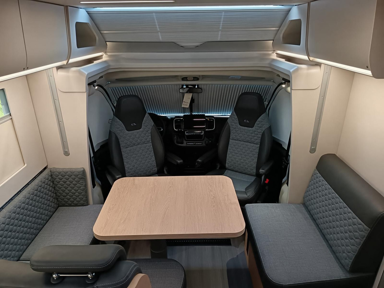 Delintegreret autocamper Adria Matrix 60Y 670 SL 4,4t*JUBILEE*MARKISE*LED*NAVI*: billede 12 Delintegreret autocamper Adria Matrix 60Y 670 SL 4,4t*JUBILEE*MARKISE*LED*NAVI*: billede 12