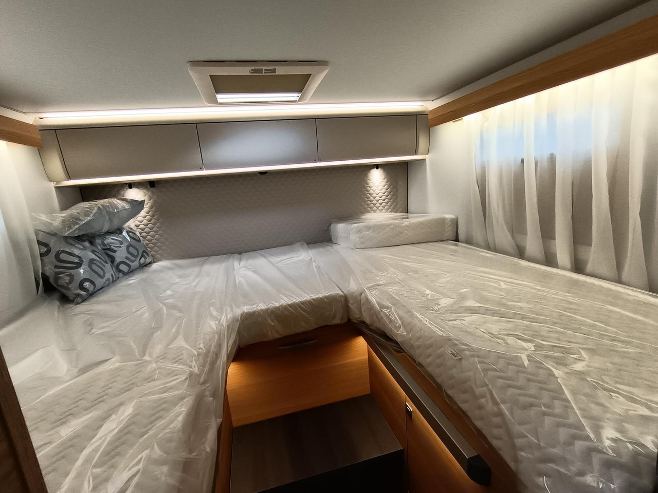 Delintegreret autocamper Adria Matrix 60Y 670 SL 4,4t*JUBILEE*MARKISE*LED*NAVI*: billede 15 Delintegreret autocamper Adria Matrix 60Y 670 SL 4,4t*JUBILEE*MARKISE*LED*NAVI*: billede 15