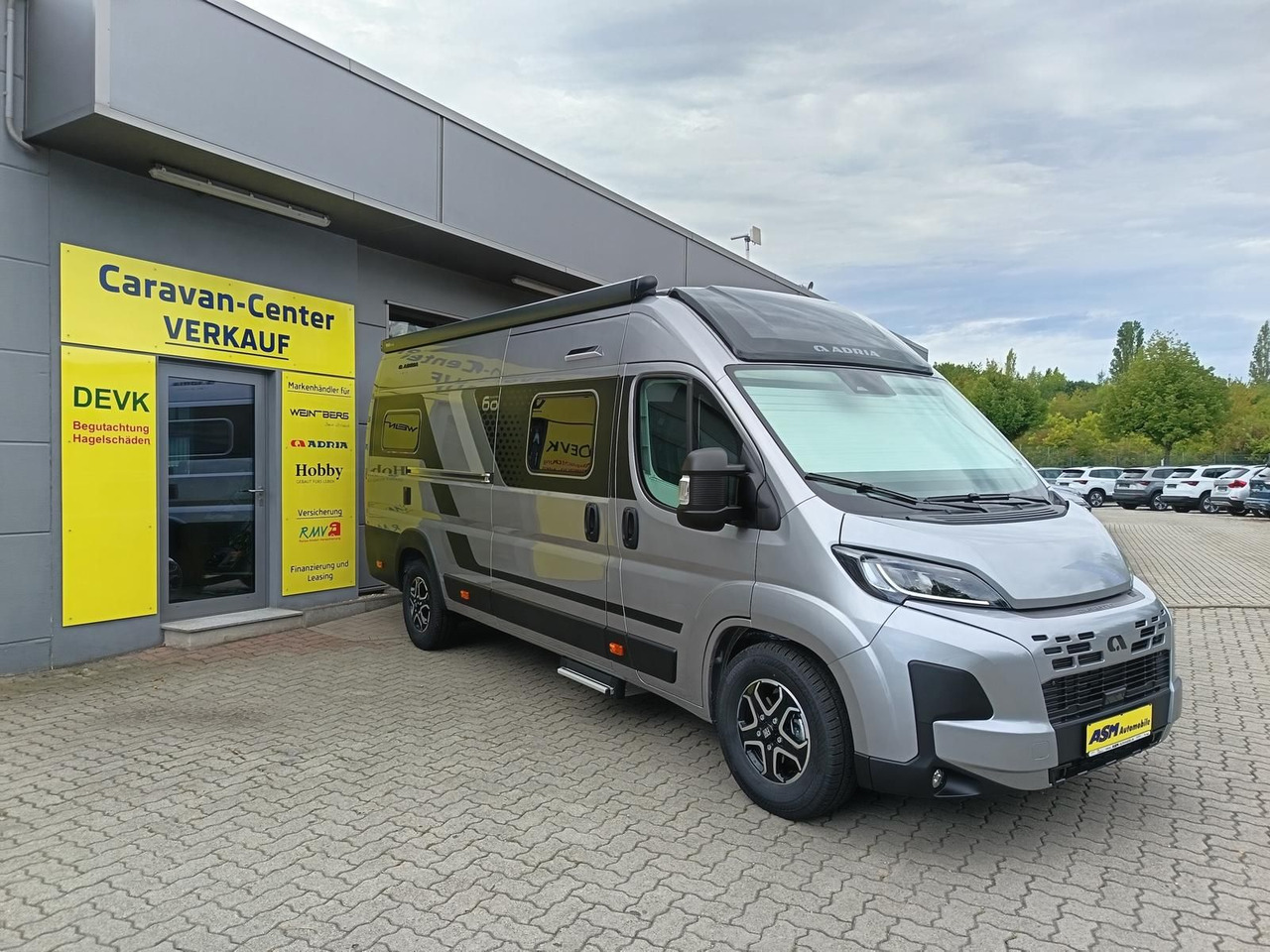 Adria Twin "60Y" 640 SLB 4,25MAXI*JUBILEE*MARKISE*LED - Camper van: billede 2 Adria Twin "60Y" 640 SLB 4,25MAXI*JUBILEE*MARKISE*LED - Camper van: billede 2