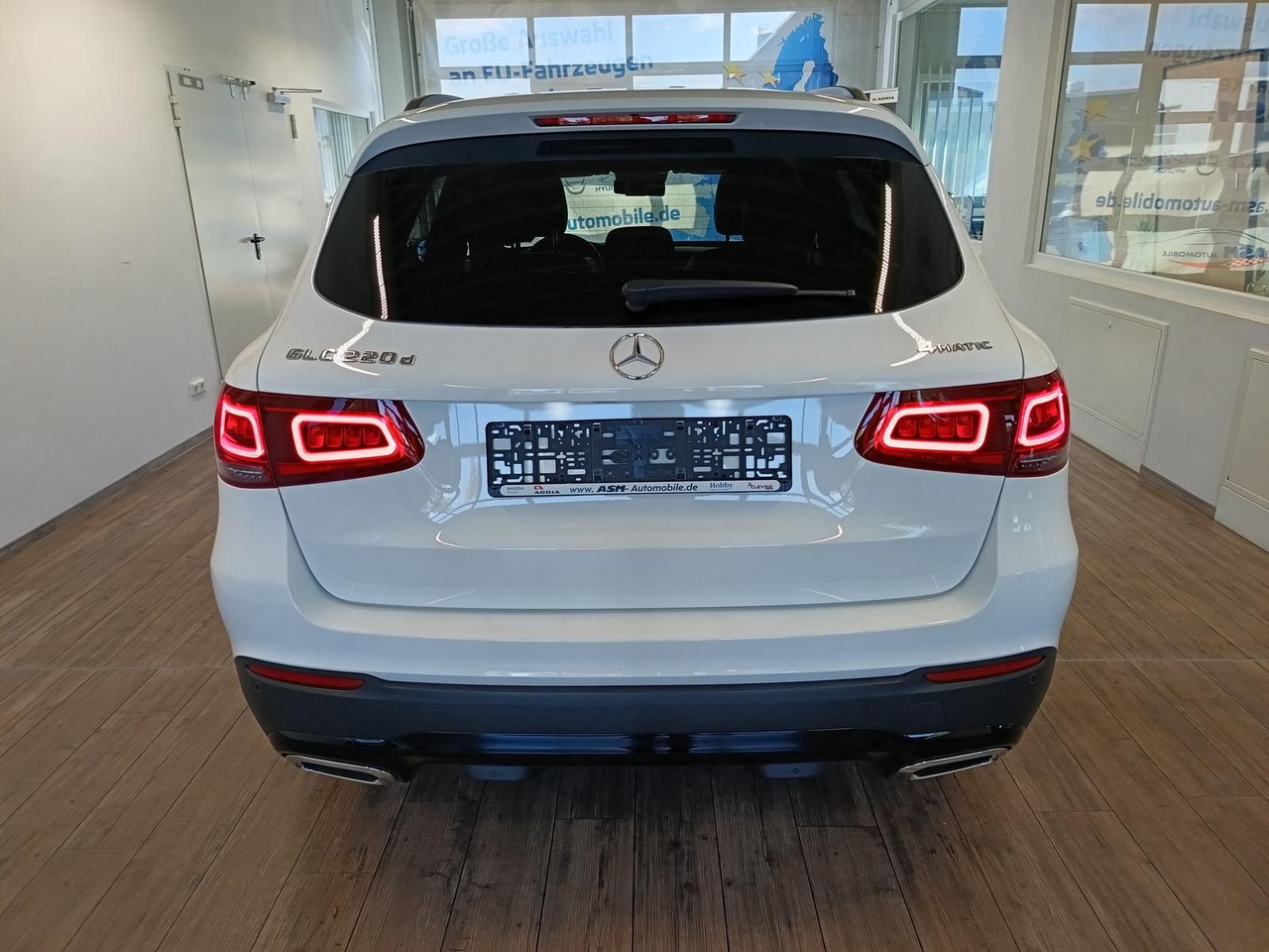 Mercedes-Benz GLC 220d AMG Line 4MATIC*AHK*NAVI*LED*R-KAM*DAB* - SUV: billede 5 Mercedes-Benz GLC 220d AMG Line 4MATIC*AHK*NAVI*LED*R-KAM*DAB* - SUV: billede 5