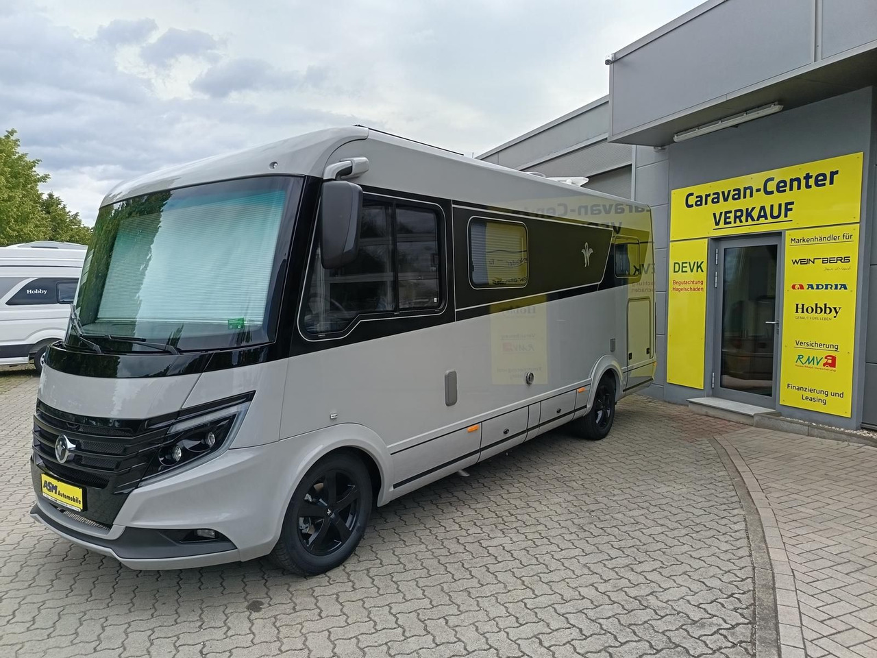 Niesmann + Bischoff iSmove 6.9 E132 kW*AHK*SOLAR*SAT*NAVI*DACHKLIMA* - Helintegreret autocamper: billede 4 Niesmann + Bischoff iSmove 6.9 E132 kW*AHK*SOLAR*SAT*NAVI*DACHKLIMA* - Helintegreret autocamper: billede 4