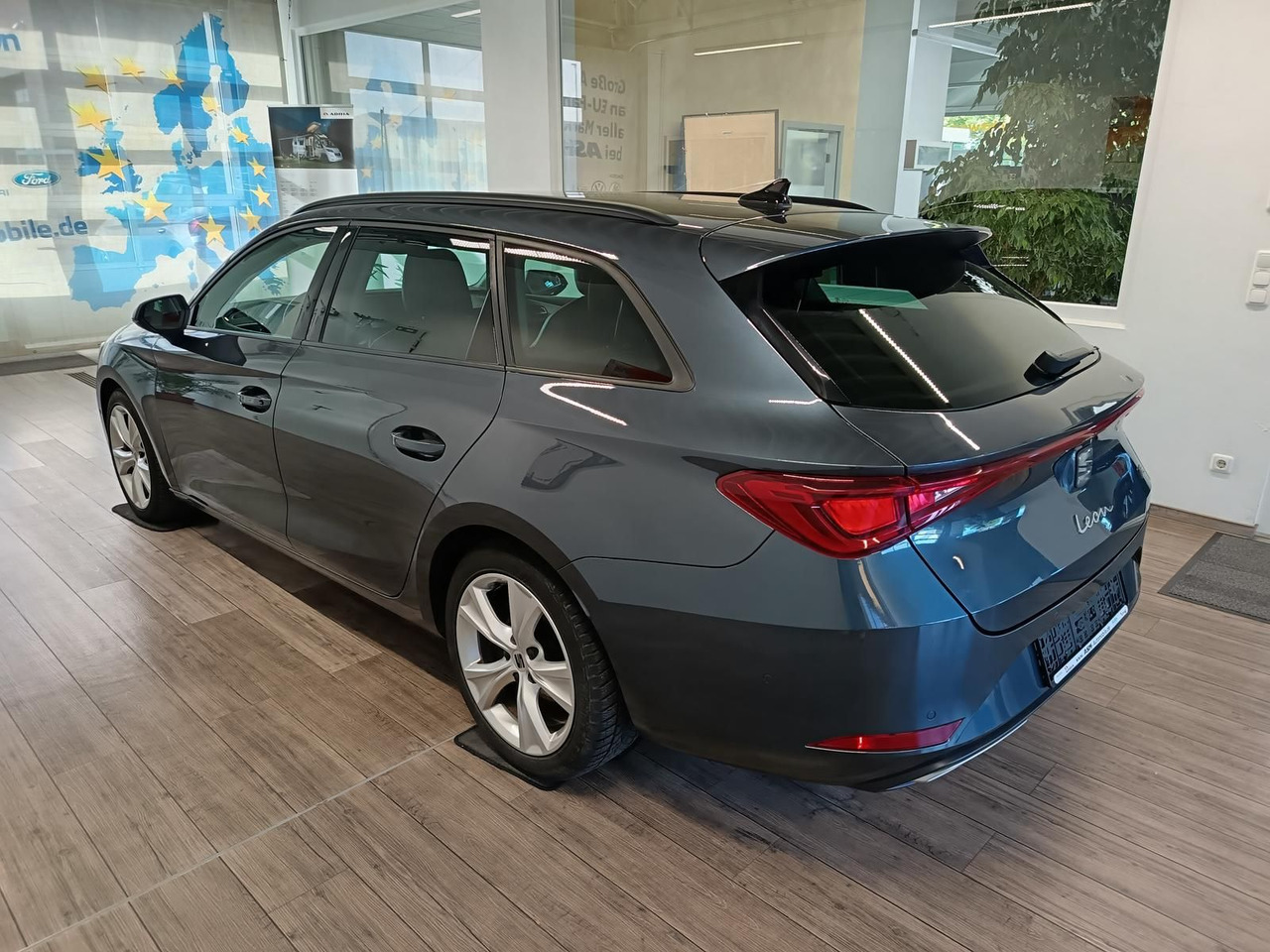 Seat Leon Sportstourer 1,5TSI FR*NAVI*LED*SOUND*R-KAM - Stationcar: billede 4 Seat Leon Sportstourer 1,5TSI FR*NAVI*LED*SOUND*R-KAM - Stationcar: billede 4