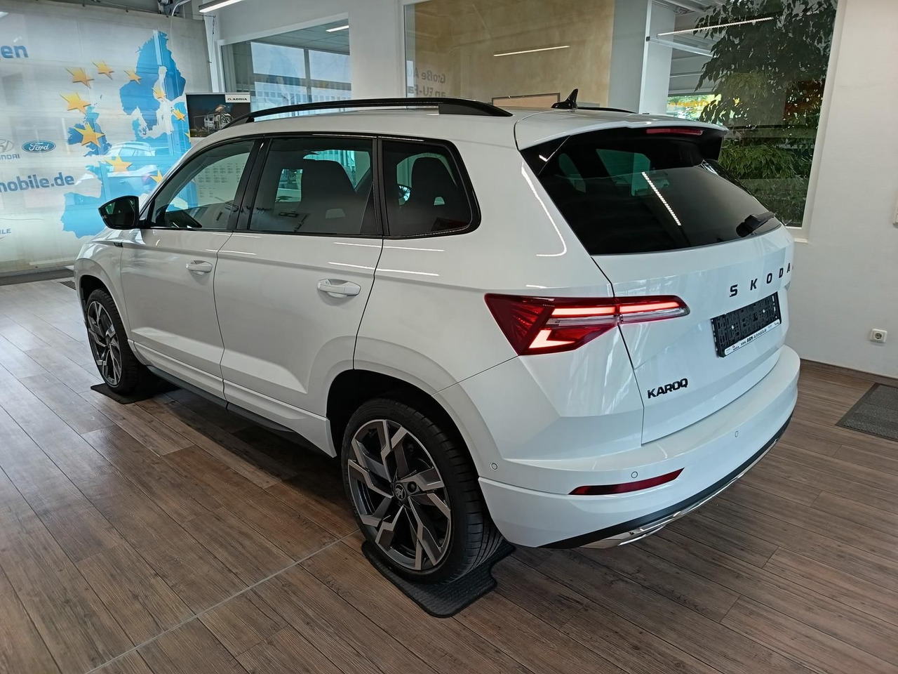 Skoda Karoq Sportline 1,5 TSI DSG*AHK*PSD*STD.HZG*NAVI - SUV: billede 4 Skoda Karoq Sportline 1,5 TSI DSG*AHK*PSD*STD.HZG*NAVI - SUV: billede 4
