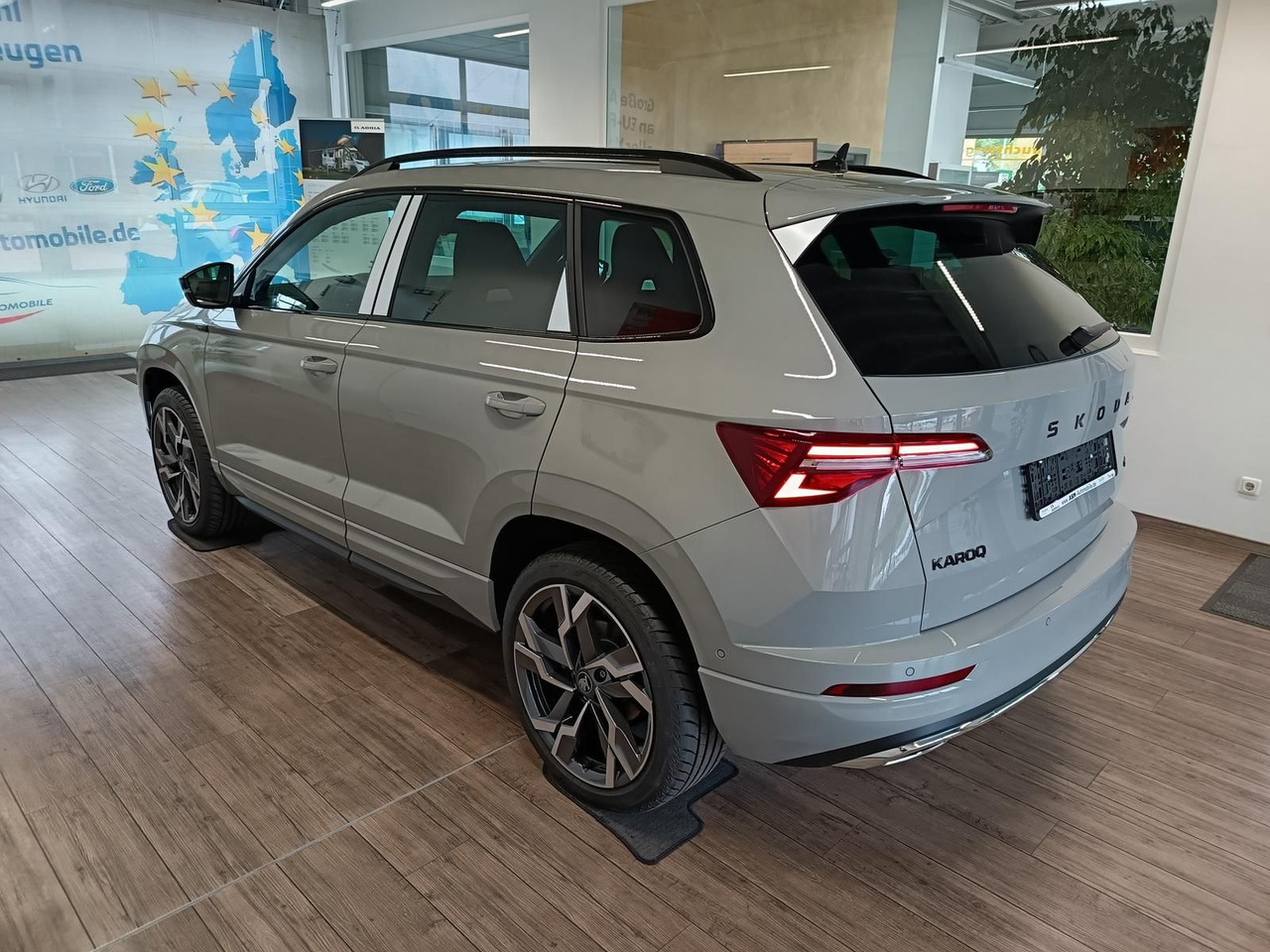 Skoda Karoq Sportline 2,0 TDI DSG 4x4*AHK*PSD*STD.HZG* - SUV: billede 4 Skoda Karoq Sportline 2,0 TDI DSG 4x4*AHK*PSD*STD.HZG* - SUV: billede 4
