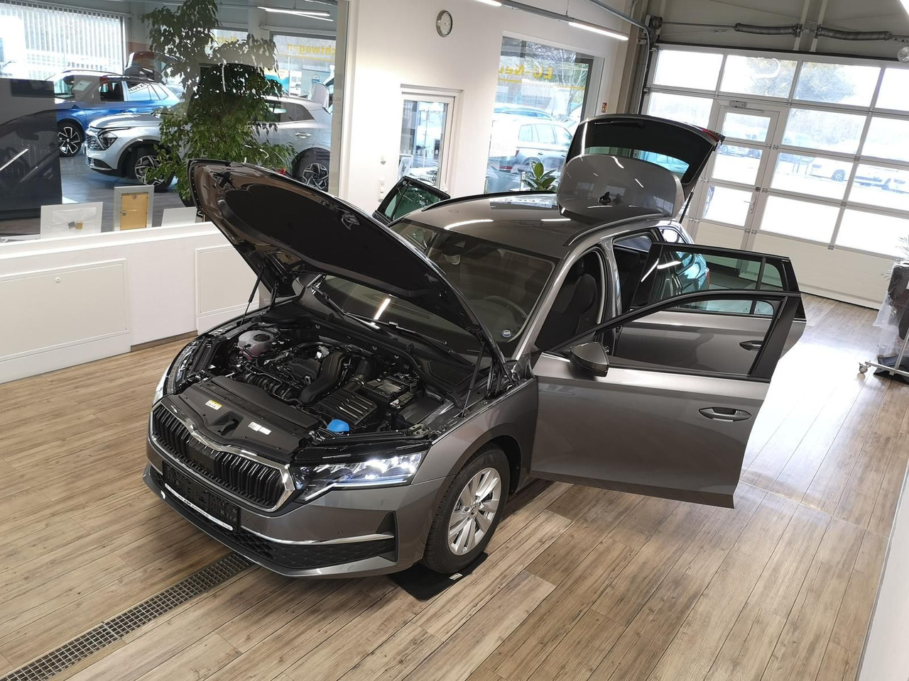 Skoda Octavia Combi Selection DSG*R-KAM*LED*DAB*2xPDC* - Stationcar: billede 5 Skoda Octavia Combi Selection DSG*R-KAM*LED*DAB*2xPDC* - Stationcar: billede 5