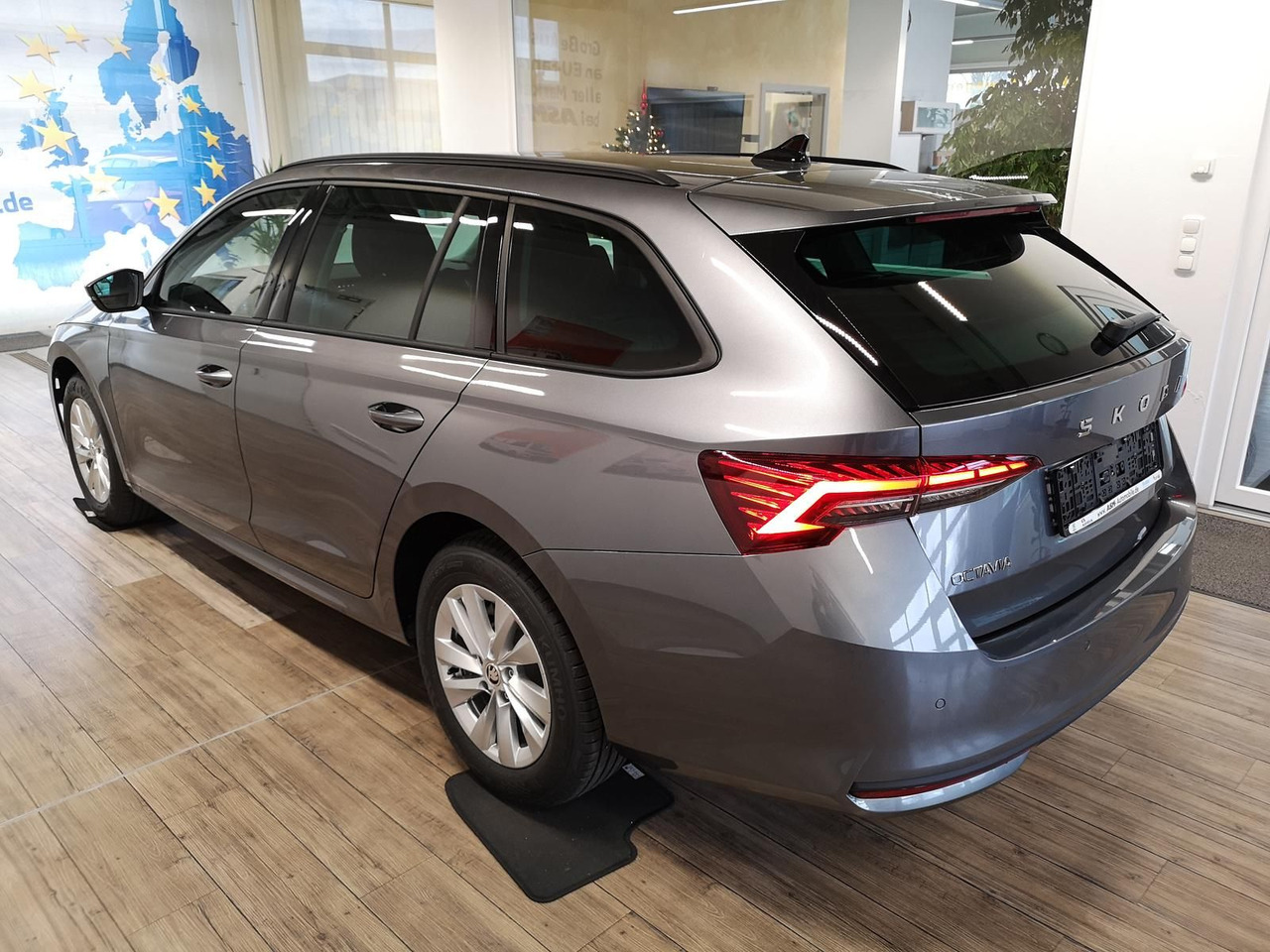 Skoda Octavia Combi Selection DSG*R-KAM*LED*DAB*2xPDC* - Stationcar: billede 3 Skoda Octavia Combi Selection DSG*R-KAM*LED*DAB*2xPDC* - Stationcar: billede 3