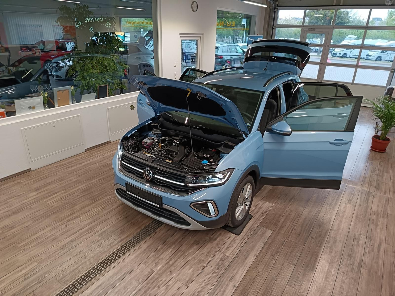 Volkswagen T-Cross Life 1.5 TSI DSG*AHK*MATRIX LED*ACC*SHZ* - SUV: billede 2 Volkswagen T-Cross Life 1.5 TSI DSG*AHK*MATRIX LED*ACC*SHZ* - SUV: billede 2