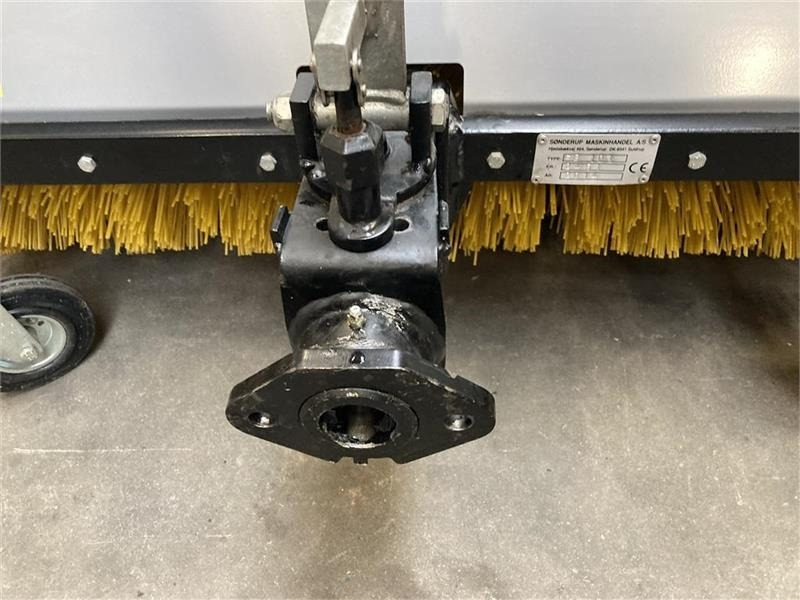 BCS 100 cm kraftig kost ø450 - Børste til fejemaskiner: billede 4 BCS 100 cm kraftig kost ø450 - Børste til fejemaskiner: billede 4