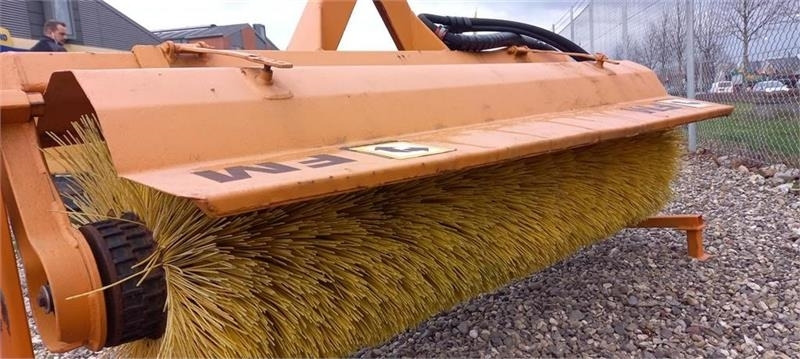 FM 180Cm Hydraulisk træk. - Børste til fejemaskiner: billede 4 FM 180Cm Hydraulisk træk. - Børste til fejemaskiner: billede 4