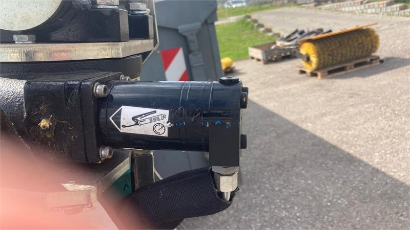 Greentec Scorpion 430-4 PLUS Hybrid bagmonteret højre - Slagleklipper/ Mulchmaskine: billede 4 Greentec Scorpion 430-4 PLUS Hybrid bagmonteret højre - Slagleklipper/ Mulchmaskine: billede 4