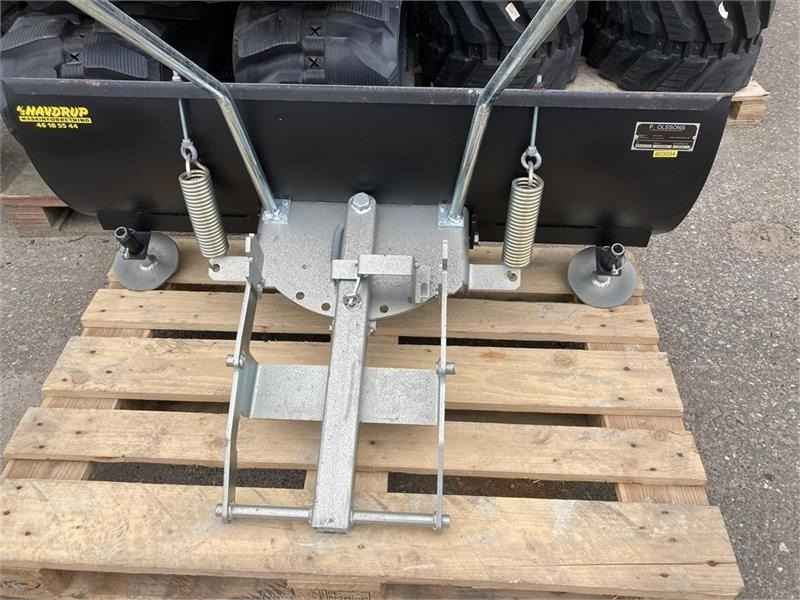 Husqvarna 125 B til R422 og P524 - Sneplov for Landbrugsmaskine: billede 3 Husqvarna 125 B til R422 og P524 - Sneplov for Landbrugsmaskine: billede 3