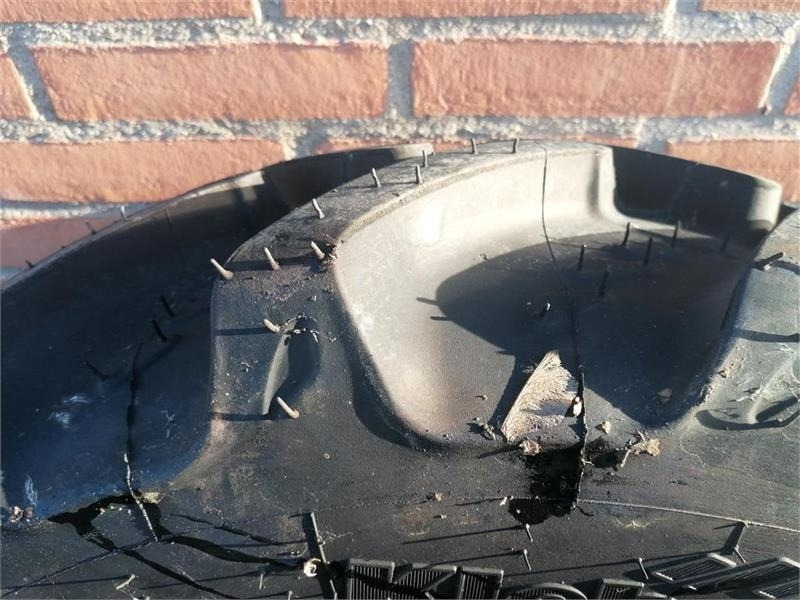 Kleber 300/70R20 - Dæk for Utility/ Speciel maskine: billede 2 Kleber 300/70R20 - Dæk for Utility/ Speciel maskine: billede 2