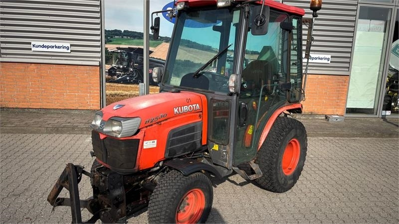 Kubota B2530 HST B2530 - Kommunal traktor: billede 1 Kubota B2530 HST B2530 - Kommunal traktor: billede 1