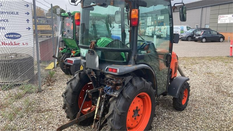 Kubota STW37 Kun 1145 timer - Kommunal traktor: billede 3 Kubota STW37 Kun 1145 timer - Kommunal traktor: billede 3