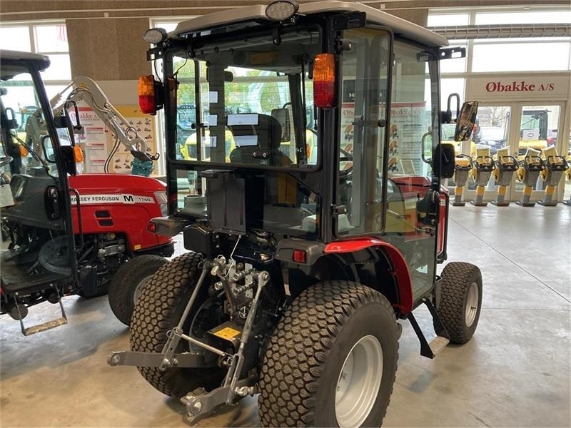 Massey Ferguson 1740 HC - Kommunal traktor: billede 3 Massey Ferguson 1740 HC - Kommunal traktor: billede 3