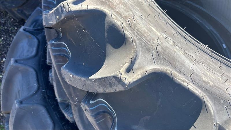 Mitas 420/85R38 & 340/85R28 - Dæk for Utility/ Speciel maskine: billede 2 Mitas 420/85R38 & 340/85R28 - Dæk for Utility/ Speciel maskine: billede 2